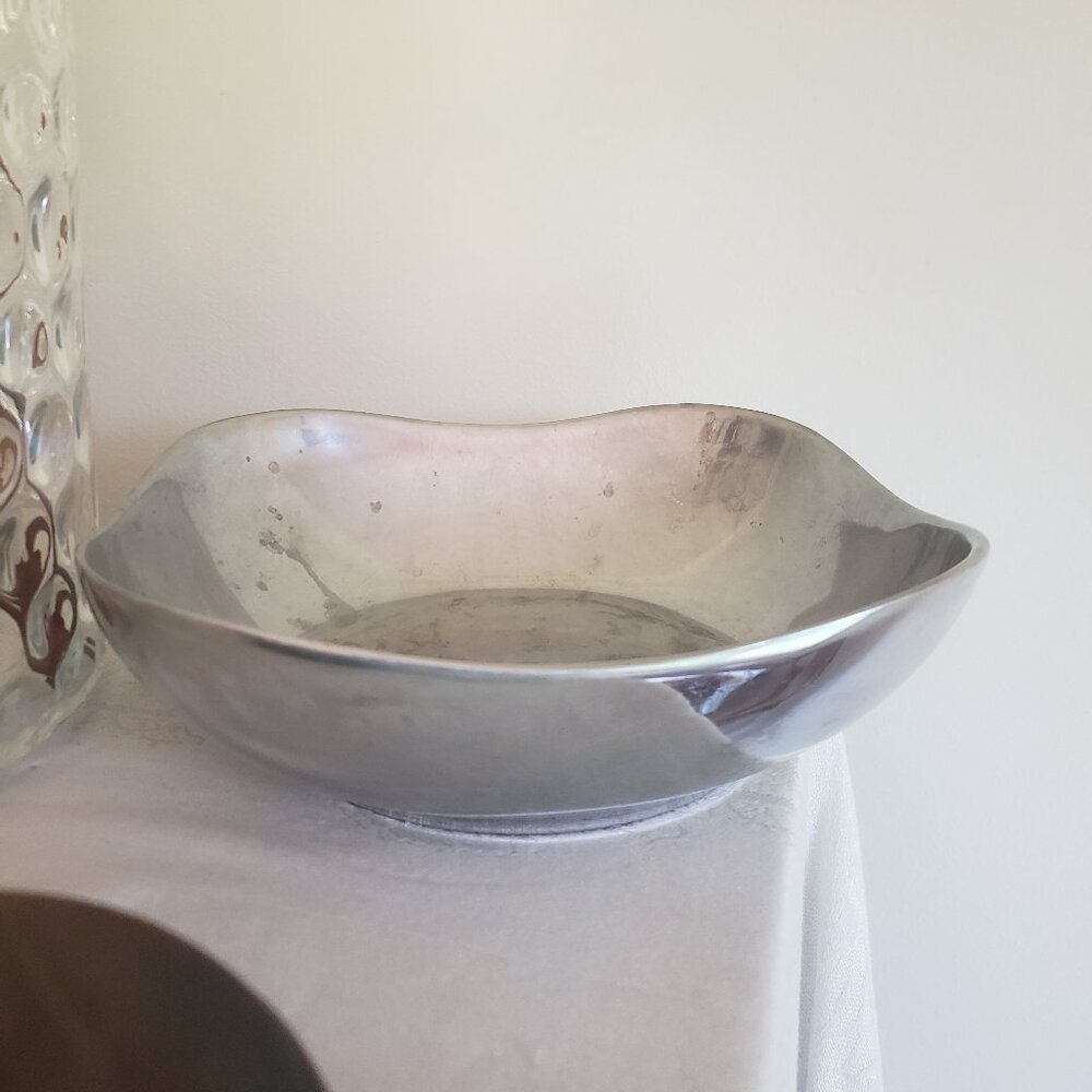 Wilton Armetale Classic 9" Square Vegetable Bowl Boston Pattern